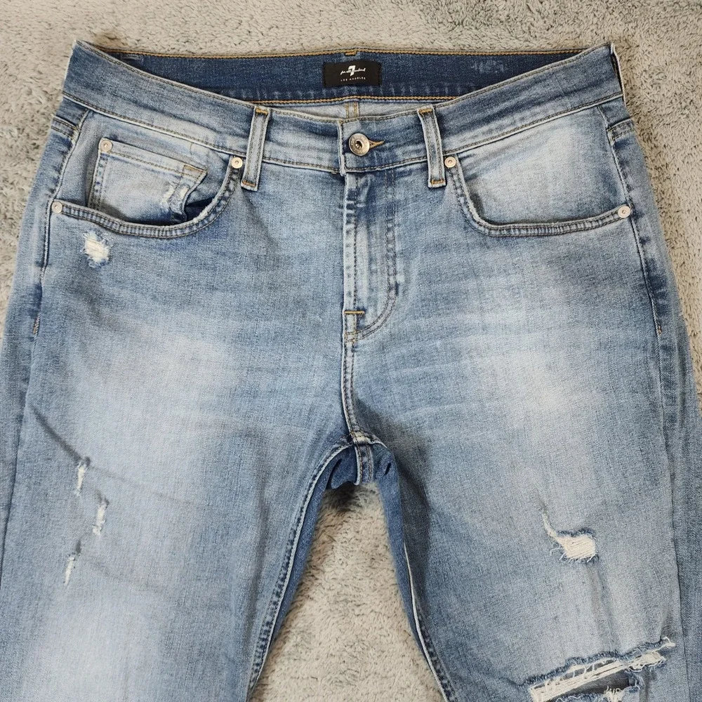 7 For All Mankind Austyn Jeans Mens 34x30 Light Blue Distressed Relaxed Straight